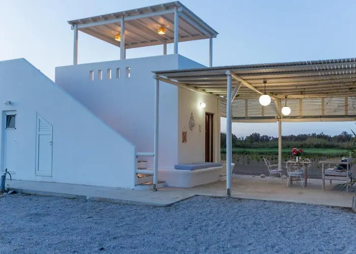 Galante, アクロティリ