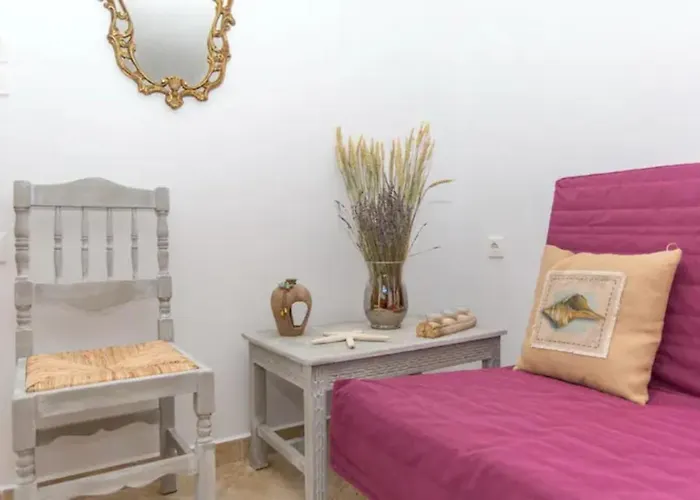 別荘 Galante, アクロティリ