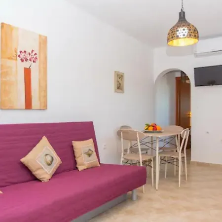 Galante, Prázdninový dům Akrotiri (Naxos)